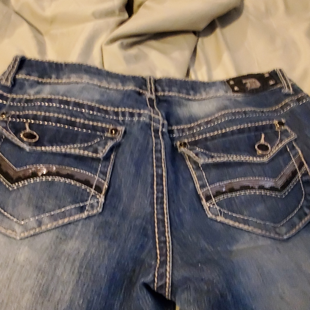 JEANS - Picture 4 of 8